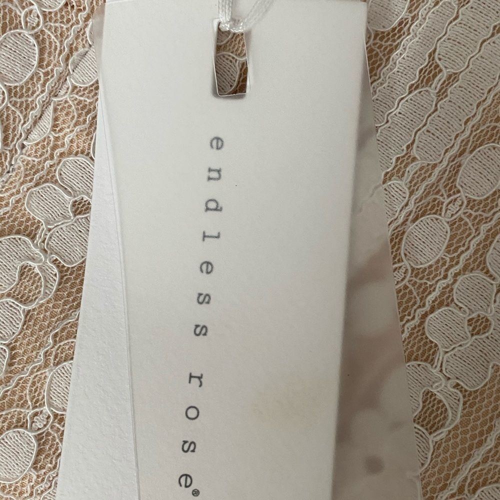 Endless Rose Dress NWT - Picture 11 of 15